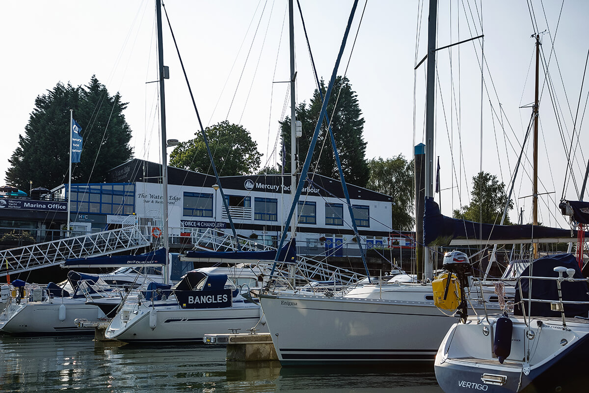 Photo Gallery Mercury Yacht Harbour MDL