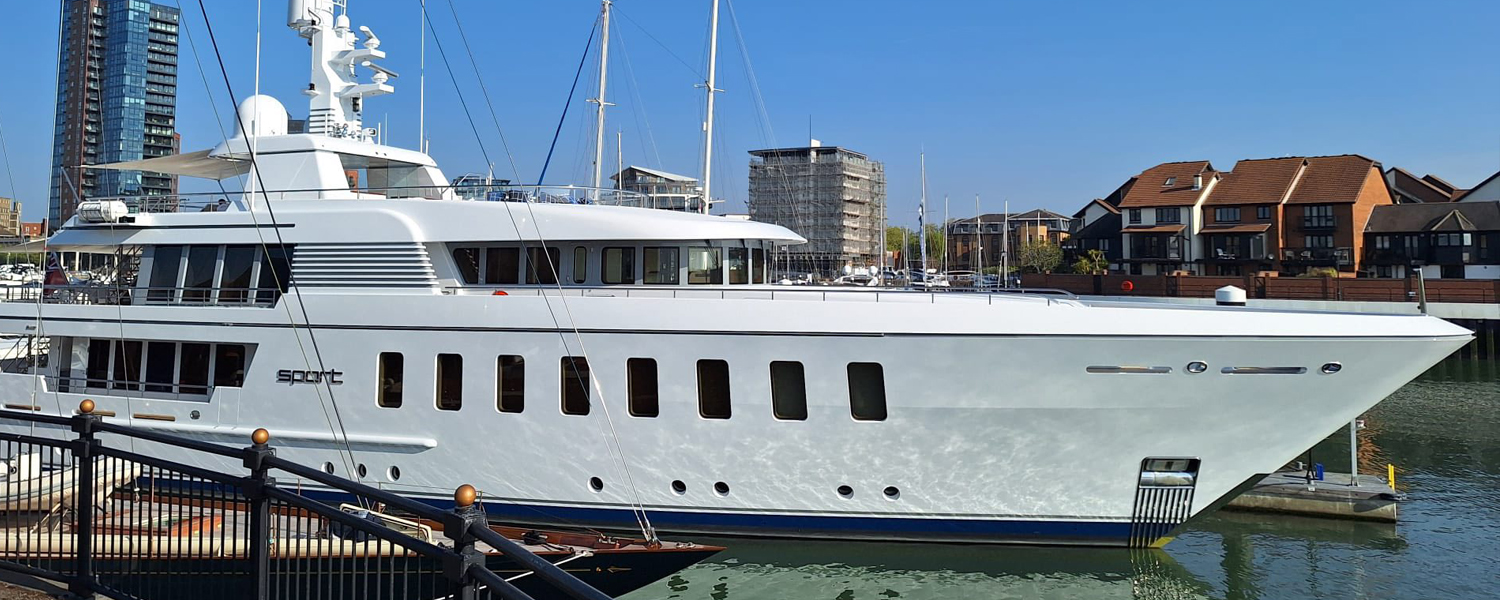 Yacht