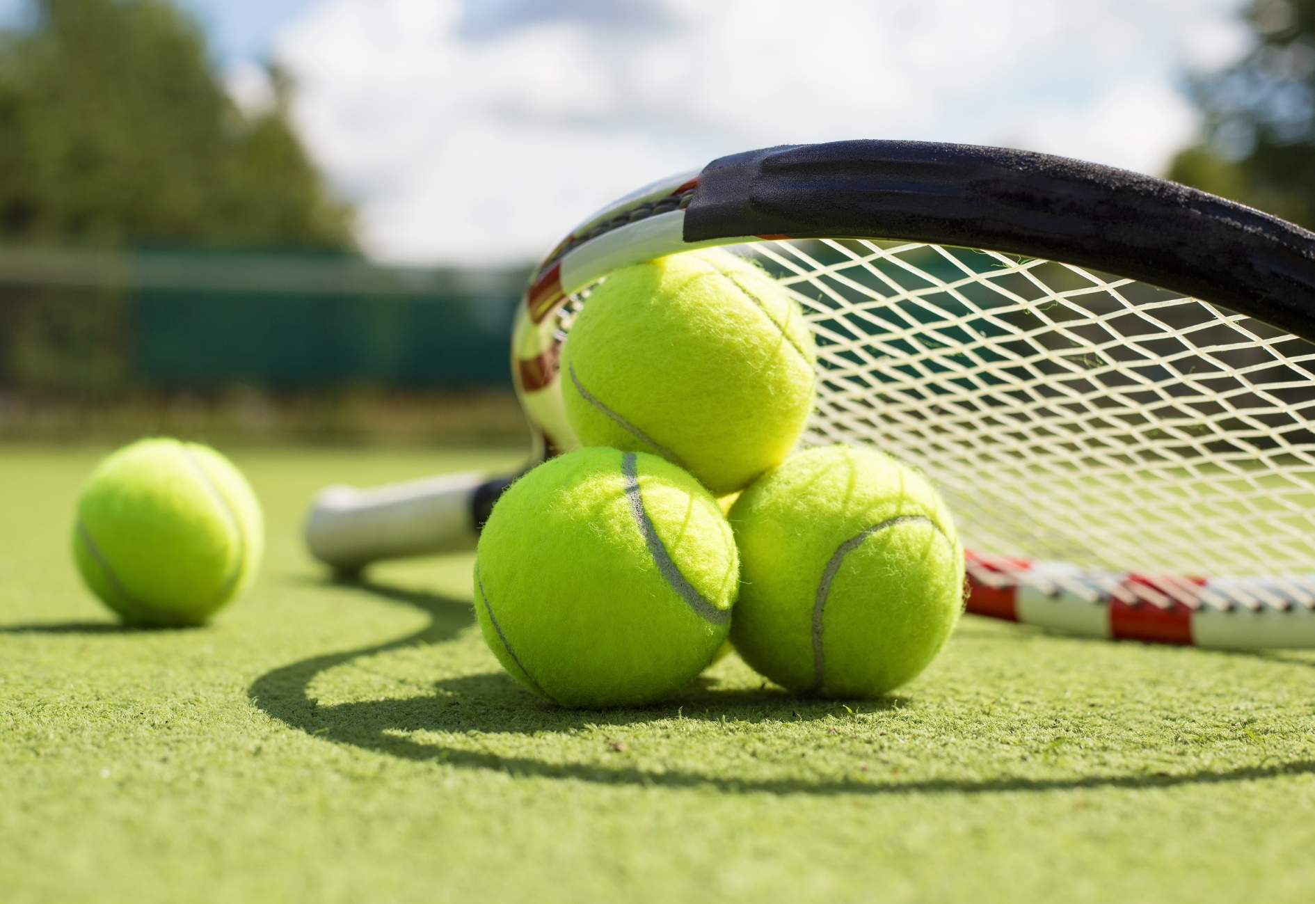 Wimbledon Weekend - Sparkling Wine & Strawberries