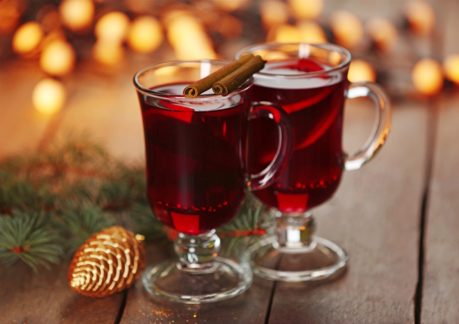 Mulled Wine & Mince Pies