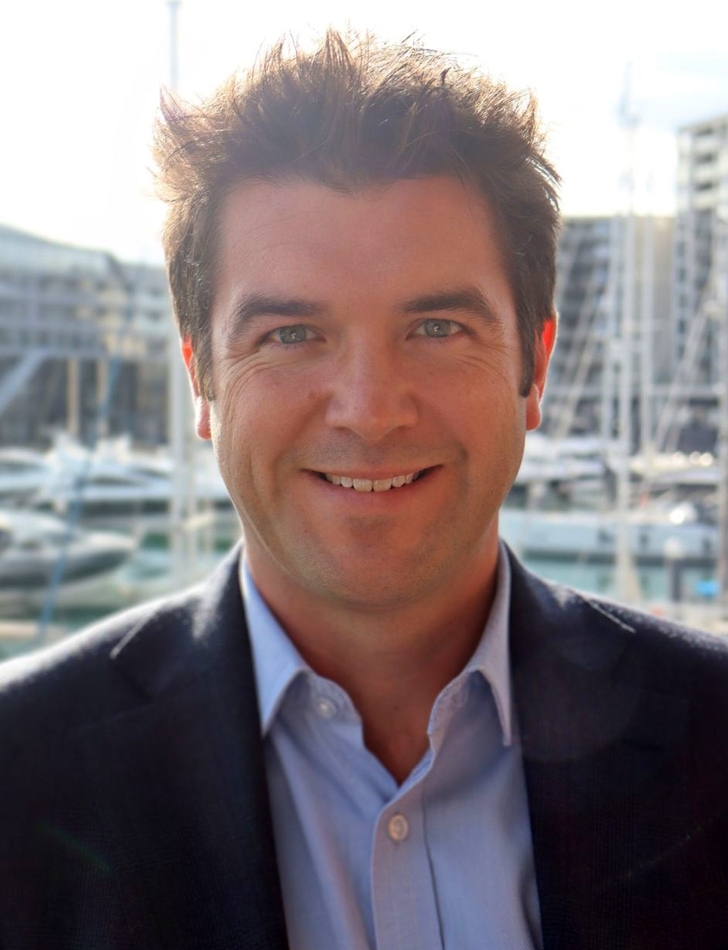  Daniel Chown